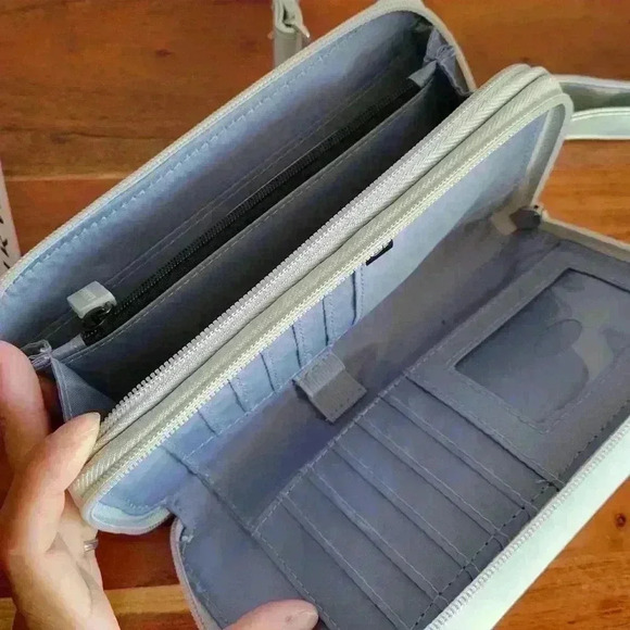 Brand New IHKWIP Convertible Wear Everywhere RFID Wallet Crossbody Silver Color - Picture 9 of 13